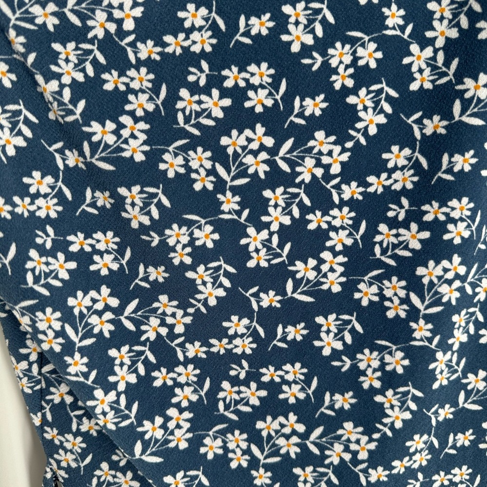 ๐ Gilli blouse - Picture 4 of 4